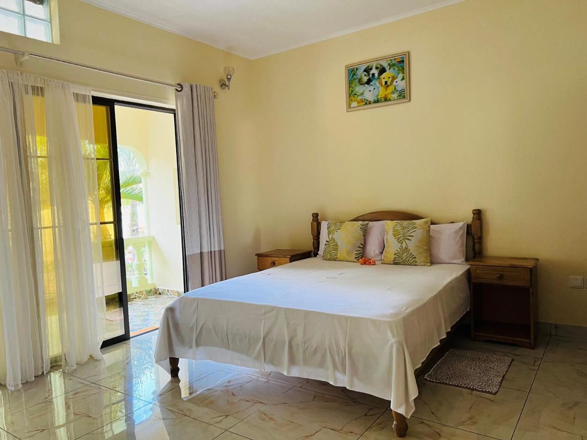 Green Palm Self Catering Anse aux Pins Extérieur photo