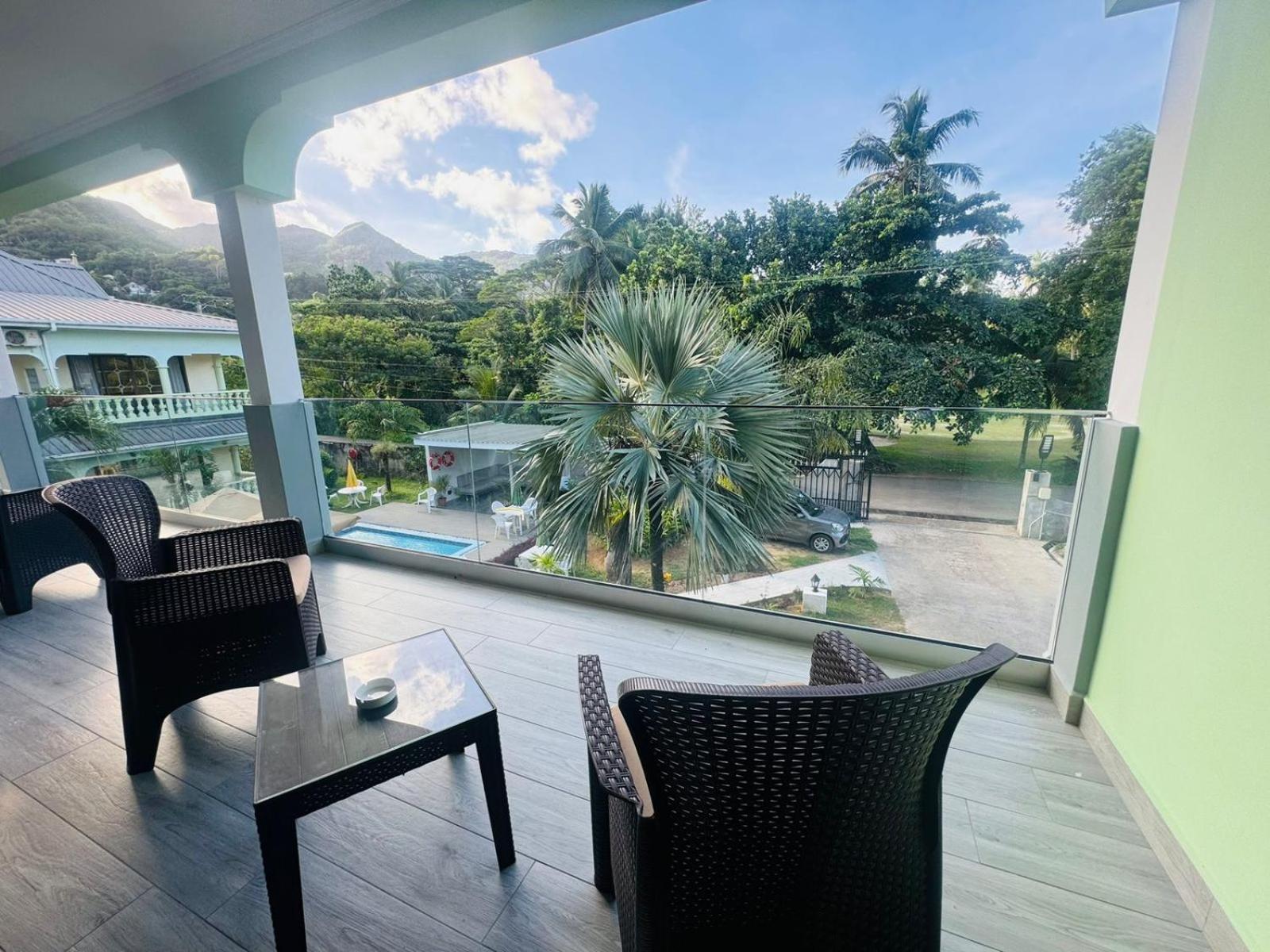 Green Palm Self Catering Anse aux Pins Extérieur photo