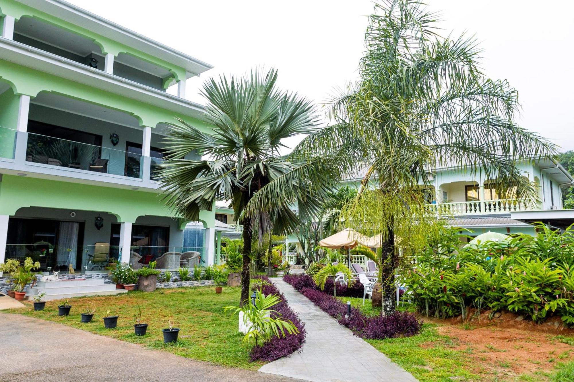 Green Palm Self Catering Anse aux Pins Extérieur photo